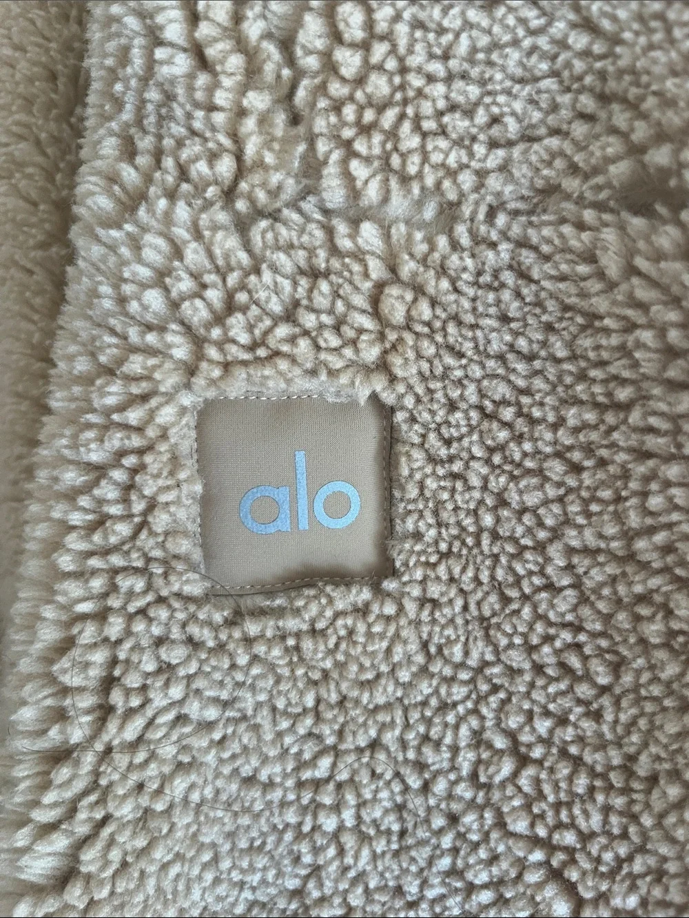 ALO Yoga Teddy Jacket in Camel Brown